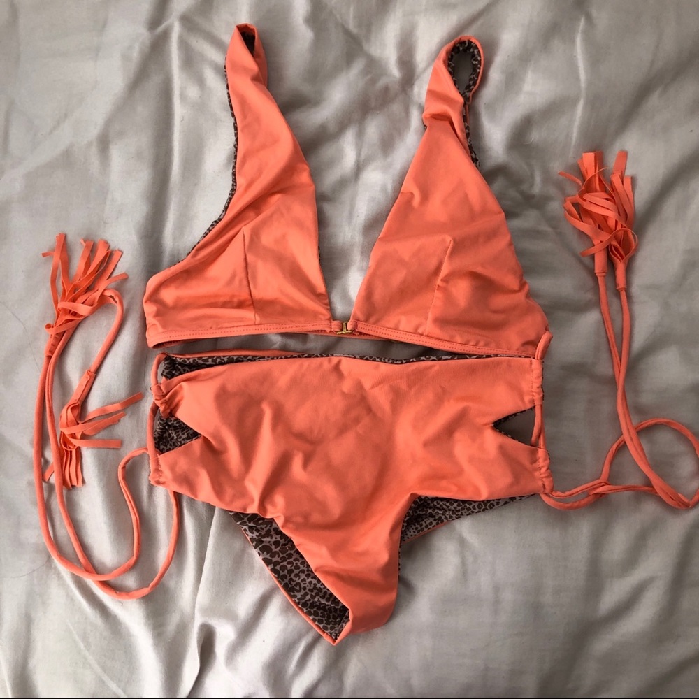 NWOT acacia neon melon set